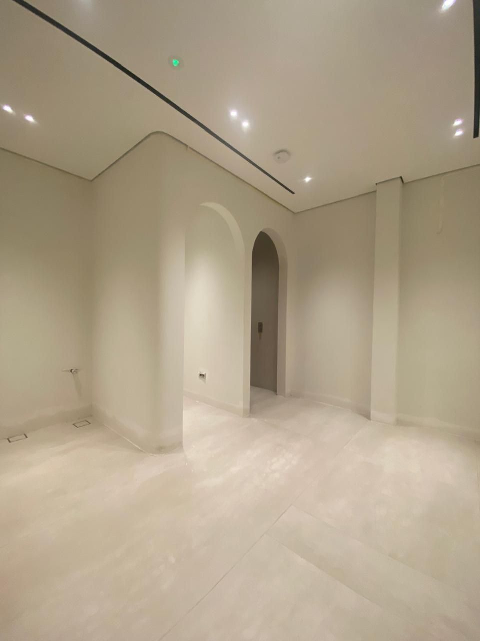 Arched Opening & Shell